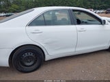 Toyota Camry Le 4T1BE46KX8U779143 снимка