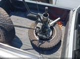 Ram  Laramie 4X4 6'4 Box 3C6UR5NLXJG223934 photo