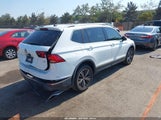 Volkswagen Tiguan 2.0T Se/2.0T Sel 3VV3B7AX7JM072101 снимка