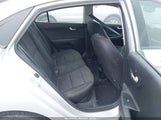 Kia Rio S 3KPA24AD9PE517631 снимка