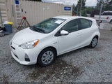 Toyota Prius C Two JTDKDTB32E1562635 снимка