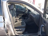 Volkswagen Tiguan 2.0T Se/2.0T Se R-Line Black/2.0T Sel 3VV3B7AX2MM090669 fotografie