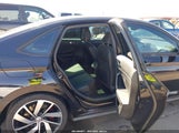 Volkswagen Jetta Gli 2.0T 35Th Anniversary Edition/2.0T Autobahn/2.0T S 3VW5T7BU3KM232093 photo