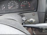 NISSAN 4X4 TRUCK XE 1N6SD11Y5VC349049 снимка