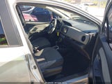 Toyota Yaris L VNKKTUD38HA074890 снимка
