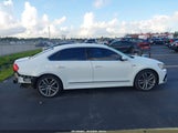 Volkswagen Passat 1.8T R-Line 1VWDT7A37HC065445 снимка