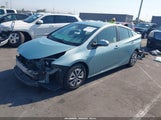 Toyota Prius Two JTDKBRFU8J3061985 снимка