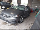 Volkswagen Passat 1.8T R-Line 1VWDT7A39HC064278 снимка