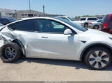 Tesla Model Y Awd/Long Range Dual Motor All-Wheel Drive 7SAYGAEE0PF685043 fotografie