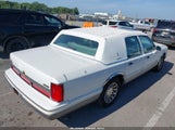 Lincoln Town Car Signature 1LNLM82W6VY728203 fotografie