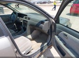 Toyota Camry Le 4T1BG22K5YU682131 снимка