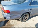 Toyota Camry Le JT2BG22K3Y0401027 снимка