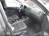 Volkswagen Tiguan S WVGAV7AX7GW612550 photo