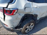 Jeep Compass Latitude 4X4 3C4NJDBB3JT115429 снимка