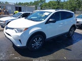 Toyota Rav4 Le JTMBFREV6JJ229701 снимка