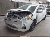 Toyota Prius C Two JTDKDTB33D1055497 снимка