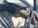 Lincoln Town Car Signature Limited 1LNHM82W36Y641589 fotografie