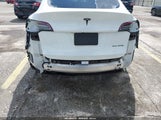 Tesla Model Y Long Range Dual Motor All-Wheel Drive 5YJYGDEE0MF246676 fotografie