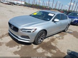 Volvo S90 T5 Momentum LVY982MK4JP008210 photo