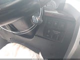 Toyota Tundra Limited 5.7L V8 5TFBY5F17HX661963 fotografie