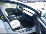 Tesla Model 3 Rear-Wheel Drive 5YJ3E1EA5NF122724 снимка