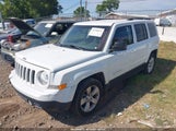 Jeep Patriot Latitude 1C4NJPFA7GD615059 снимка