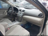 Toyota Camry Le 4T1BF3EK6AU515206 снимка