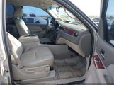 Chevrolet Tahoe Lt 1GNUKBE08AR257105 снимка