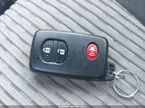 Toyota Prius V Two JTDZN3EUXFJ018840 снимка