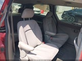 Dodge Grand Caravan Sport 2B4GP44381R237104 снимка