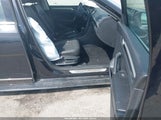 Volkswagen Passat 1.8T R-Line 1VWDT7A32HC075283 fotografie