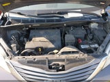 Toyota Sienna Xle V6 8 Passenger 5TDYK3DCXDS352024 снимка