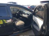 Toyota Corolla Le JTDEPRAE4LJ089134 снимка