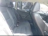Volkswagen Tiguan 2.0T/2.0T S WVGAV7AX3HK027652 снимка