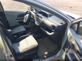 Toyota Prius C Three JTDKDTB35E1063053 снимка