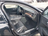 Volvo S60 B5 Plus Dark Theme 7JRL12FL5RG318452 снимка