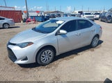 Toyota Corolla Le 5YFBURHE1JP820659 снимка