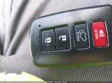 Toyota Rav4 Limited 2T3DFREV9HW650865 снимка