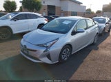 Toyota Prius Two JTDKBRFU8J3080567 снимка