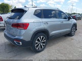 Volkswagen Taos 1.5T Se 3VVSX7B27RM017451 photo