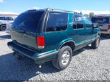 Chevrolet Blazer 1GNDT13W9T2281925 снимка