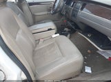 Lincoln Town Car Signature Limited 2LNHM82V68X654542 снимка