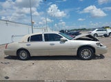 Lincoln Town Car Cartier 1LNHM83WXYY903447 снимка