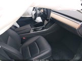 Tesla Model Y Long Range Dual Motor All-Wheel Drive/Performance Dual Motor All-Wheel Drive 5YJYGDEF5LF006109 снимка