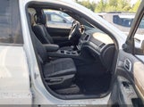 Jeep Grand Cherokee Altitude 4X4 1C4RJFAG4JC491675 fotografie
