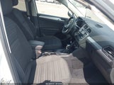 Volkswagen Tiguan 2.0T S 3VV1B7AXXNM015548 fotografie