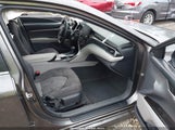Toyota Camry Le 4T1C11AK0PU823171 photo