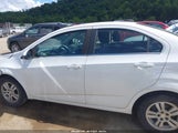 Chevrolet Sonic Lt Auto 1G1JC5SH1G4103869 снимка