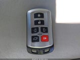 Toyota Sienna Xle V6 8 Passenger 5TDYK3DC9DS370725 fotografie