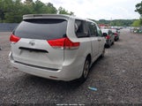 Toyota Sienna Base 7 Passenger 5TDKA3DC1CS011697 снимка